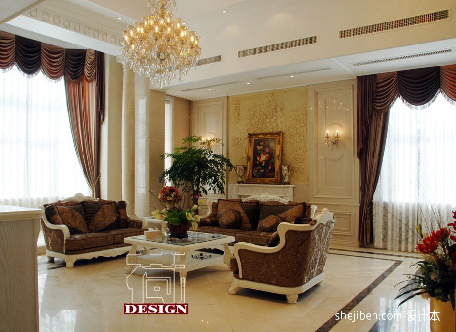 窗帘装修效果图经典简欧客厅沙发罗马柱背景墙装设计图片赏析