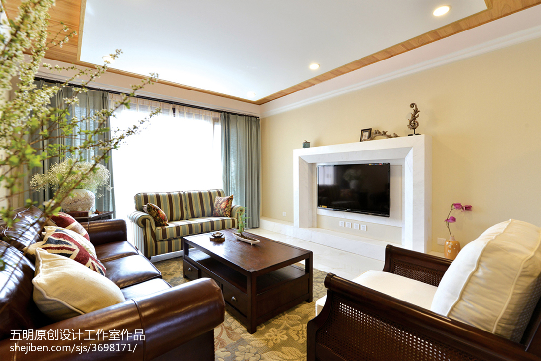 客厅窗帘装修效果图四居美式客厅电视墙装修设计美式客厅设计图片赏析