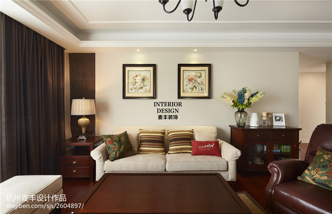 客厅沙发3装修效果图简约美式背景墙客厅效果图美式经典客厅设计图片赏析