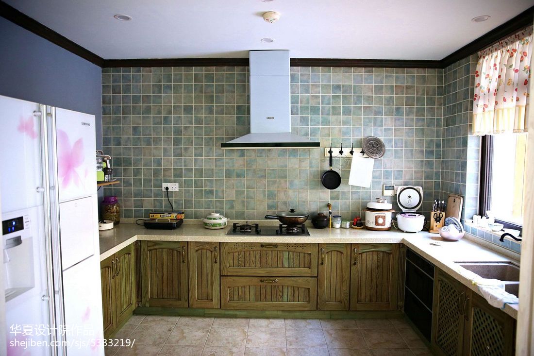 餐厅橱柜装修效果图面积111平别墅厨房美式装修图美式经典厨房设计图片赏析