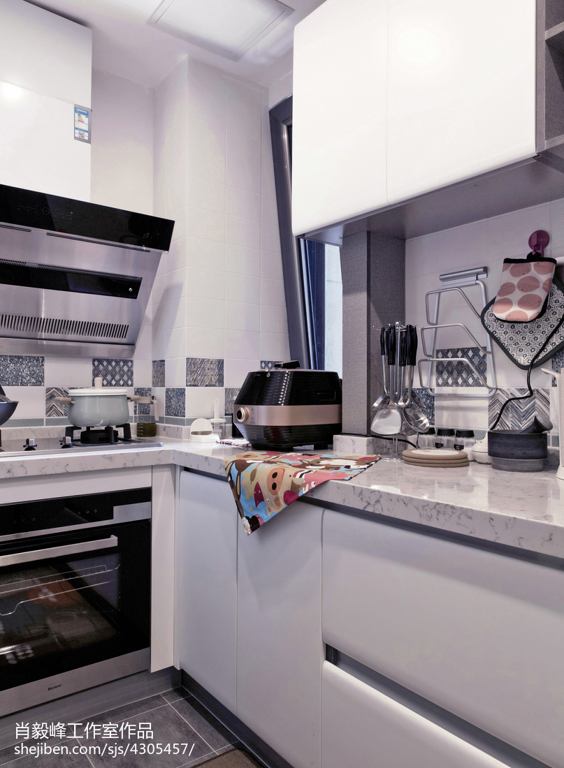 餐厅橱柜装修效果图精致现代风格厨房装修现代简约厨房设计图片赏析