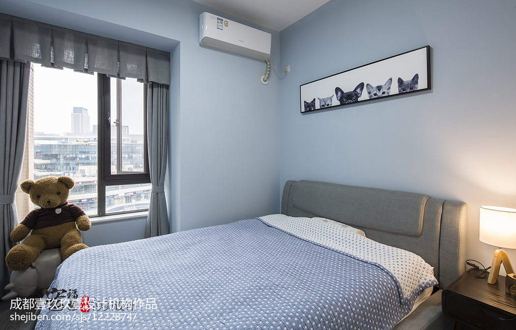 典雅72平现代三居卧室装修图现代简约卧室设计图片赏析