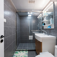美式经典275㎡三居卫生间装饰效果图片