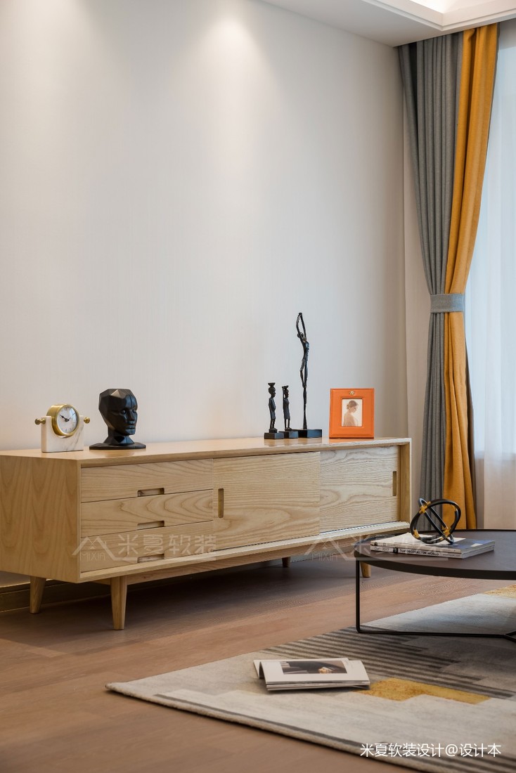 平淡中的小窃喜丨北欧风小公寓案例北欧极简客厅设计图片赏析