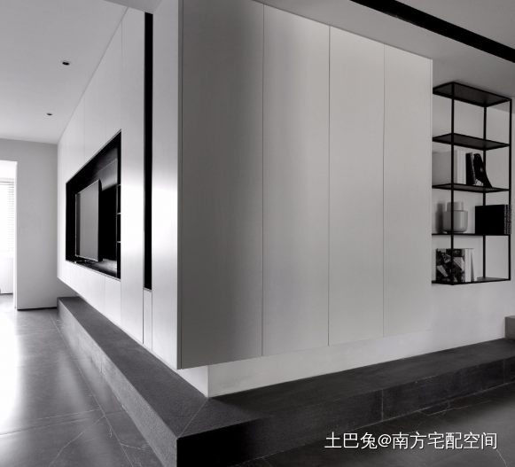 150平现代风灰白精致舒适现代简约客厅设计图片赏析