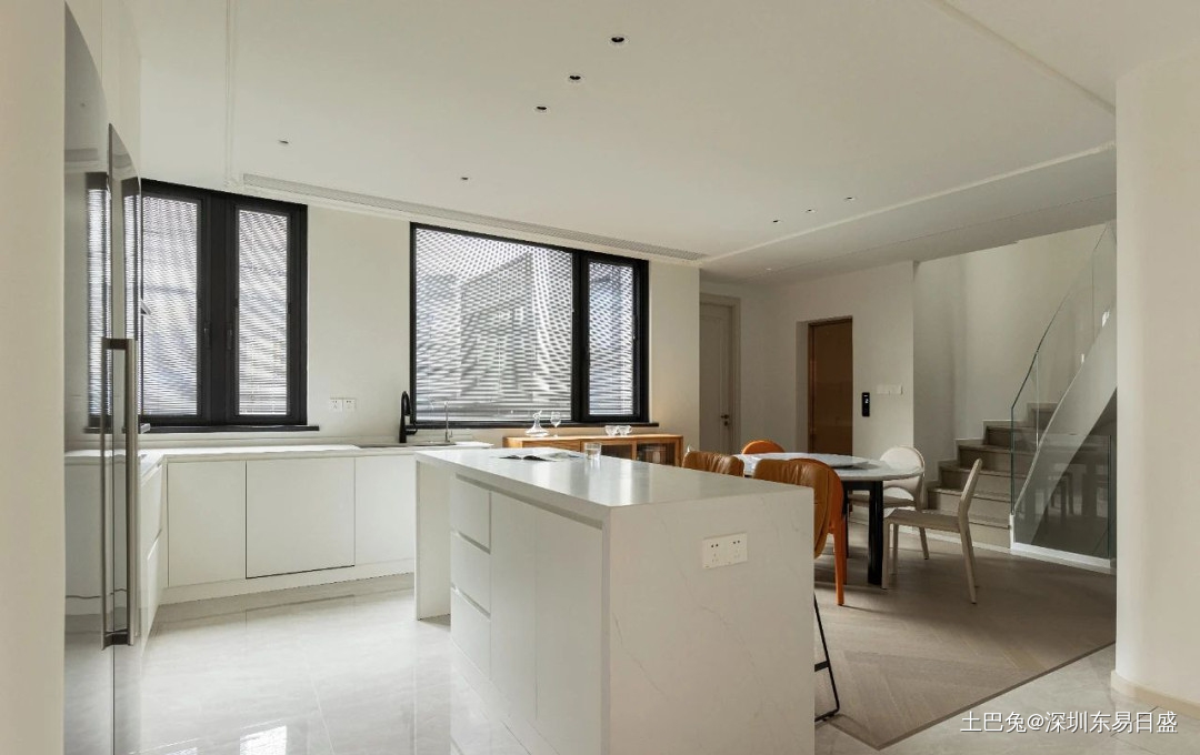 256㎡惬意墅居生活7分留白+3分暖色现代简约厨房设计图片赏析
