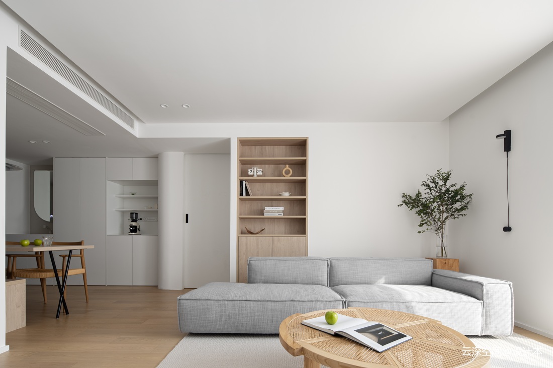 空间化零为整打造100㎡简约原木风之家现代简约客厅设计图片赏析